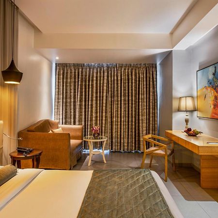 Hotel Satkar Grande Thane Extérieur photo