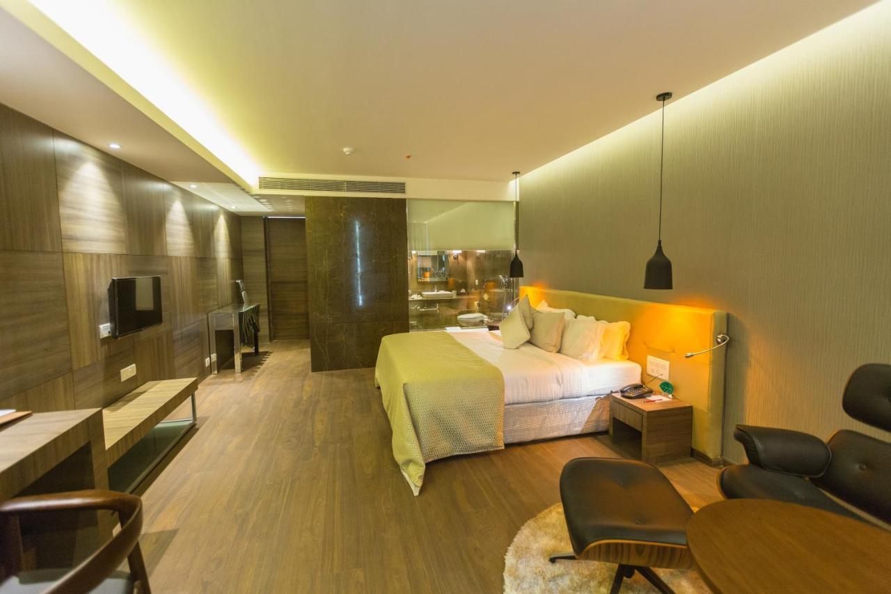 Hotel Satkar Grande Thane Extérieur photo