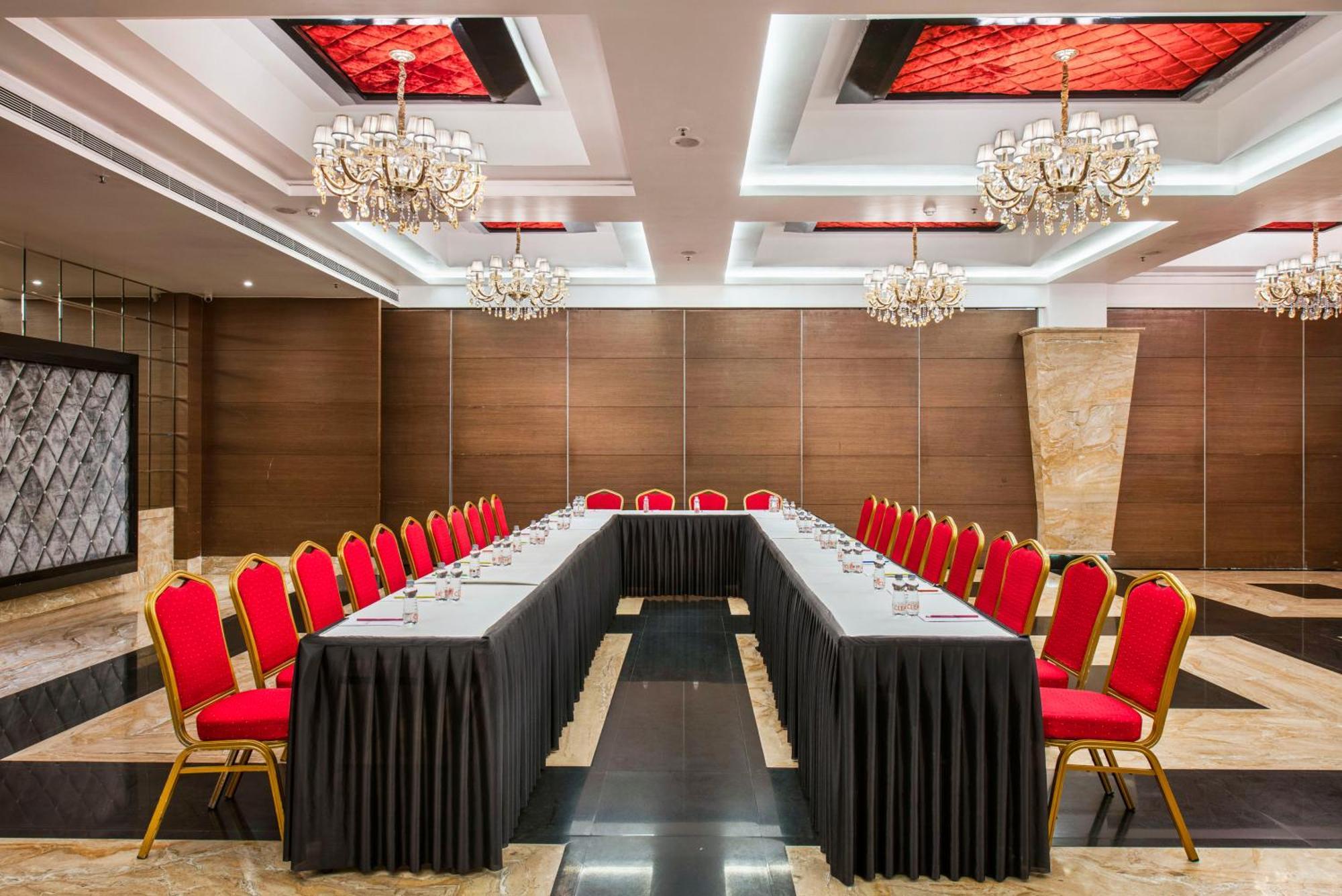 Hotel Satkar Grande Thane Extérieur photo