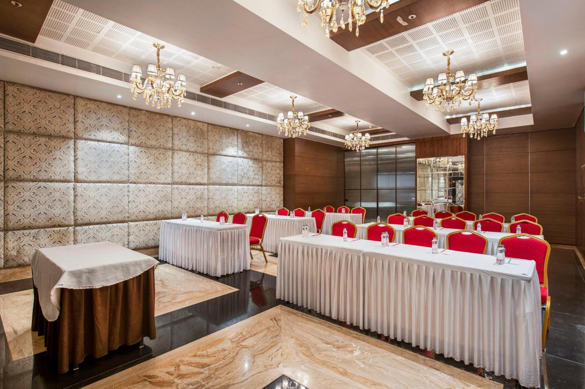 Hotel Satkar Grande Thane Extérieur photo