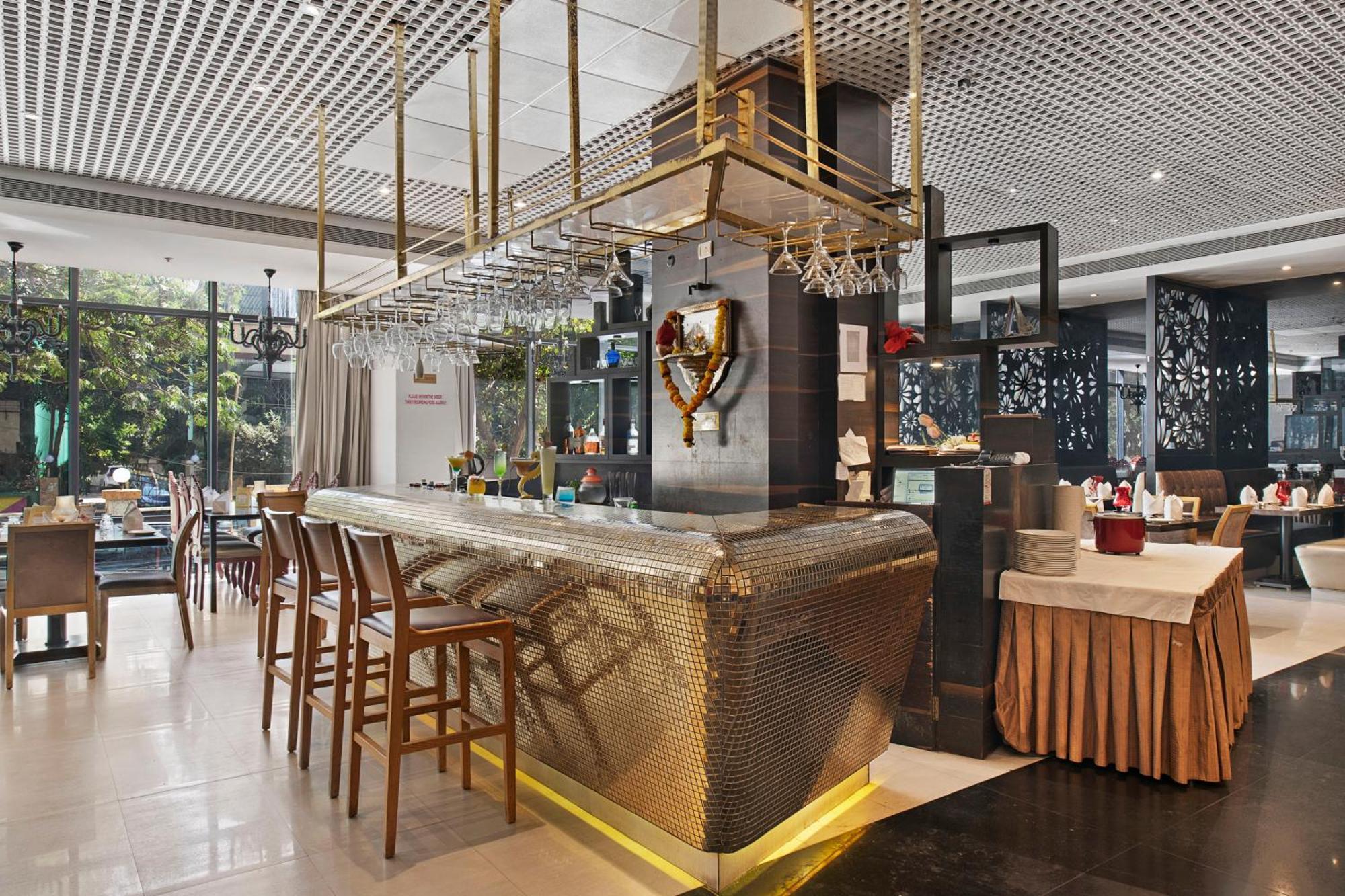 Hotel Satkar Grande Thane Extérieur photo